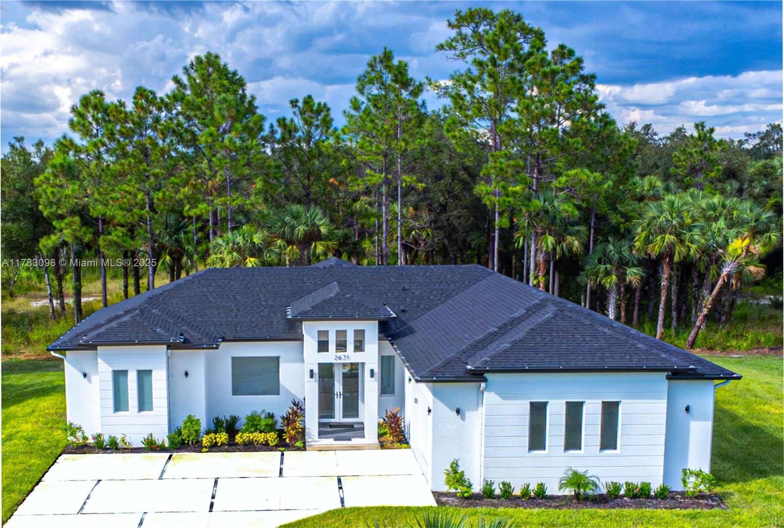 GOLDEN GATE ESTATES - Residential