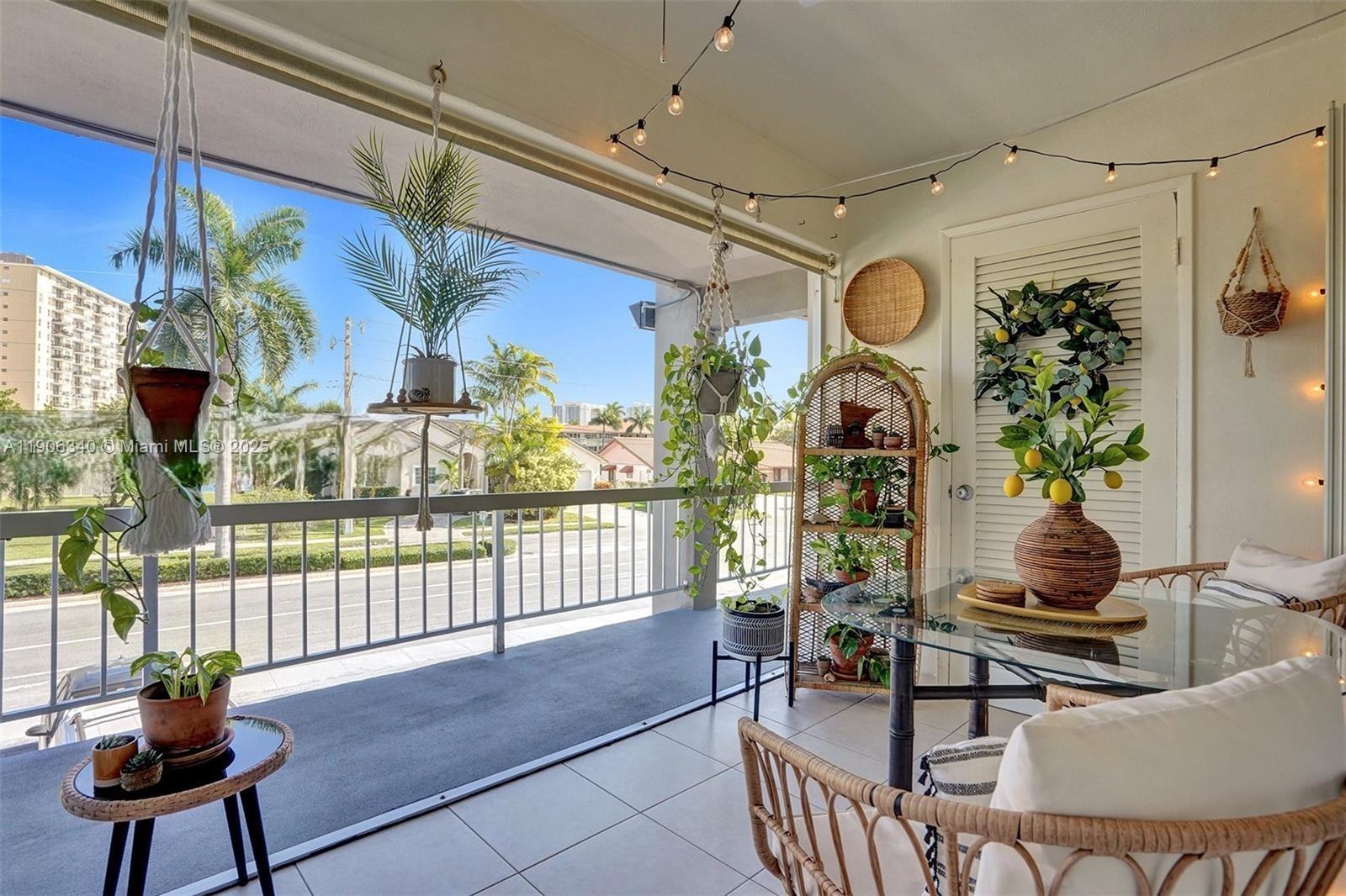 PARADISE BY THE SEA CONDO - Residential Lease