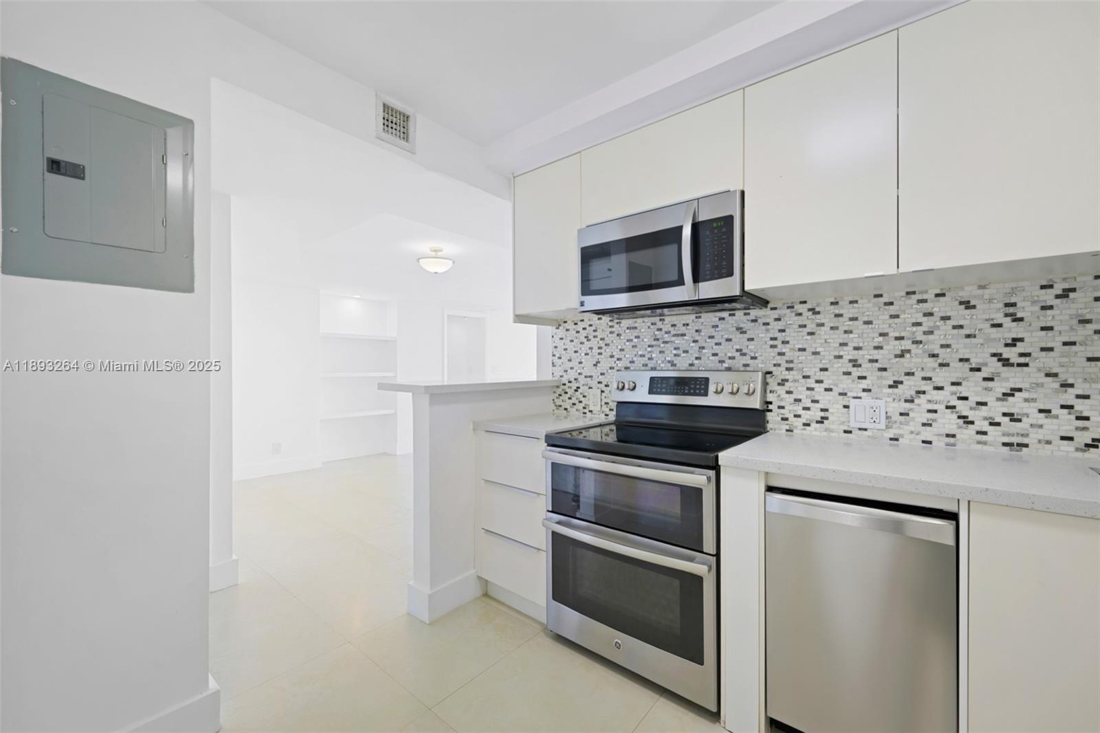CORONADO CONDO- TOWER II - Residential Lease