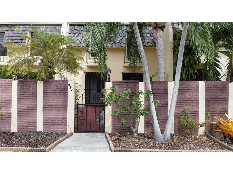 Completely Remodeled from top to bottom! Gleaming lite & very bright. Rare Cherry Grove West Townhouse re-done to the max. New kitchen w/top line appliances, solid white wood cabinets. Formal dining, living and family rooms w/ 1/2 bathroom. All tiled 1st floor. New Berber Carpet thru-out 2nd floor. 2 huge master bedrooms w/en-suite remodeled bathrooms. Double closets in 1st master suite, giant walk-in closet & additional closet in 2nd master. Full size washer/dryer, storage. Screened patio. Gorgeous!!
