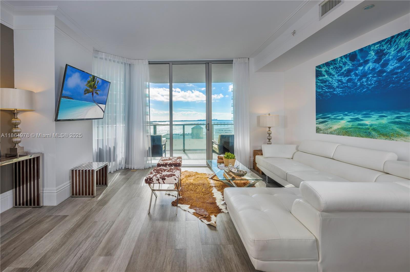 1300 Brickell Bay Dr 1909