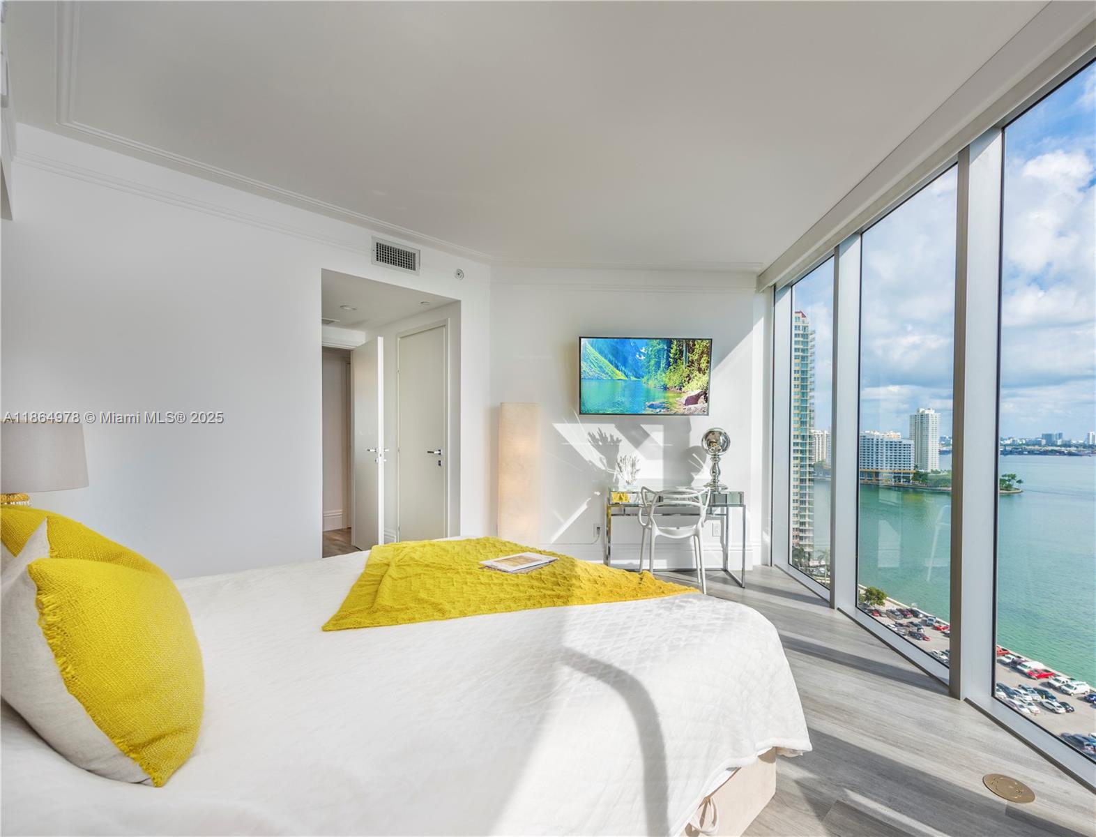 BRICKELL HOUSE - Residential Lease