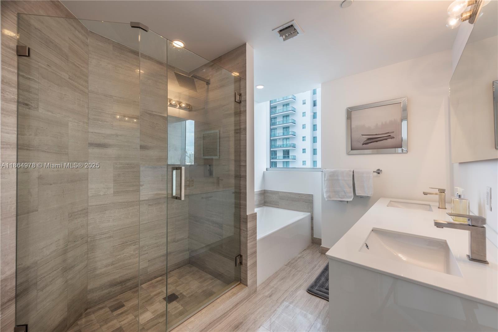 BRICKELL HOUSE - Residential Lease