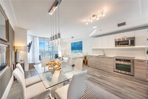1300 Brickell Bay Dr 1909 Miami FL 33131