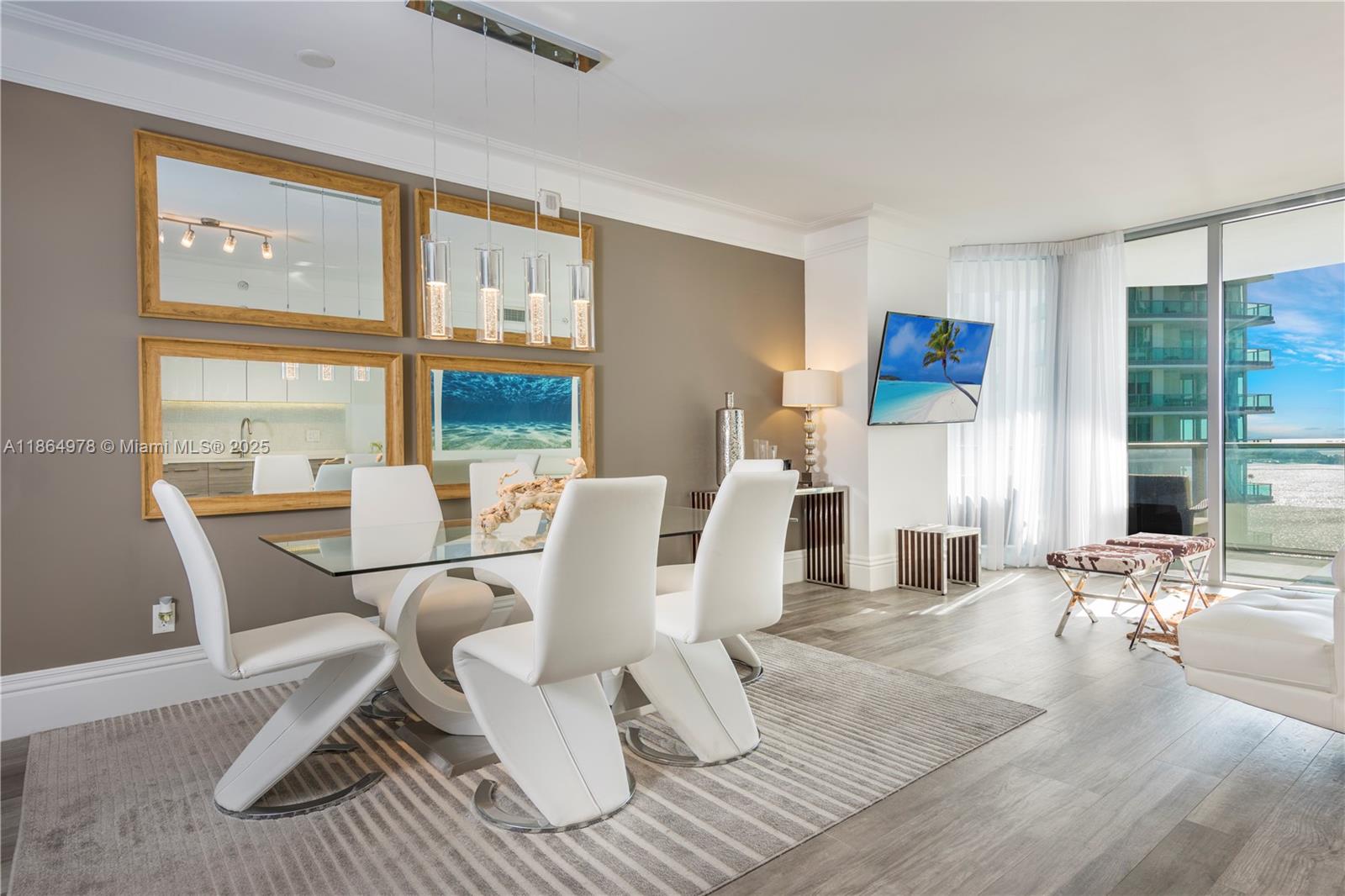 1300 Brickell Bay Dr 1909