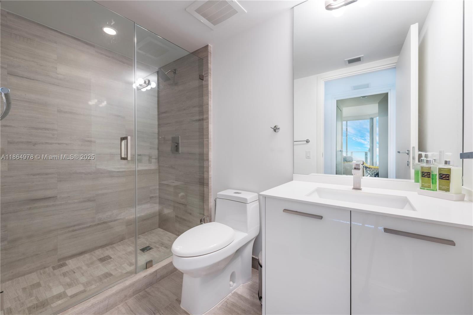 BRICKELL HOUSE - Residential Lease