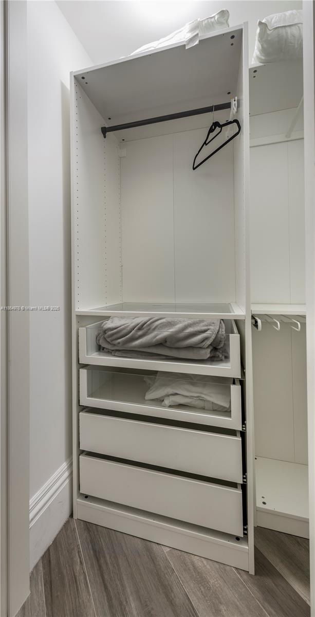 BRICKELL HOUSE - Residential Lease