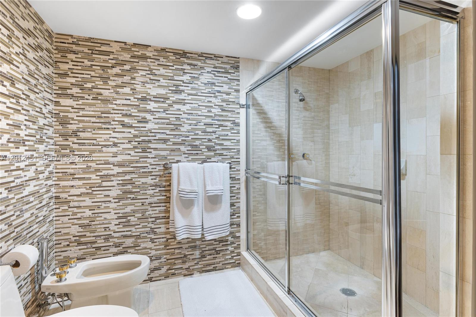 CORNICHE CONDO - Residential