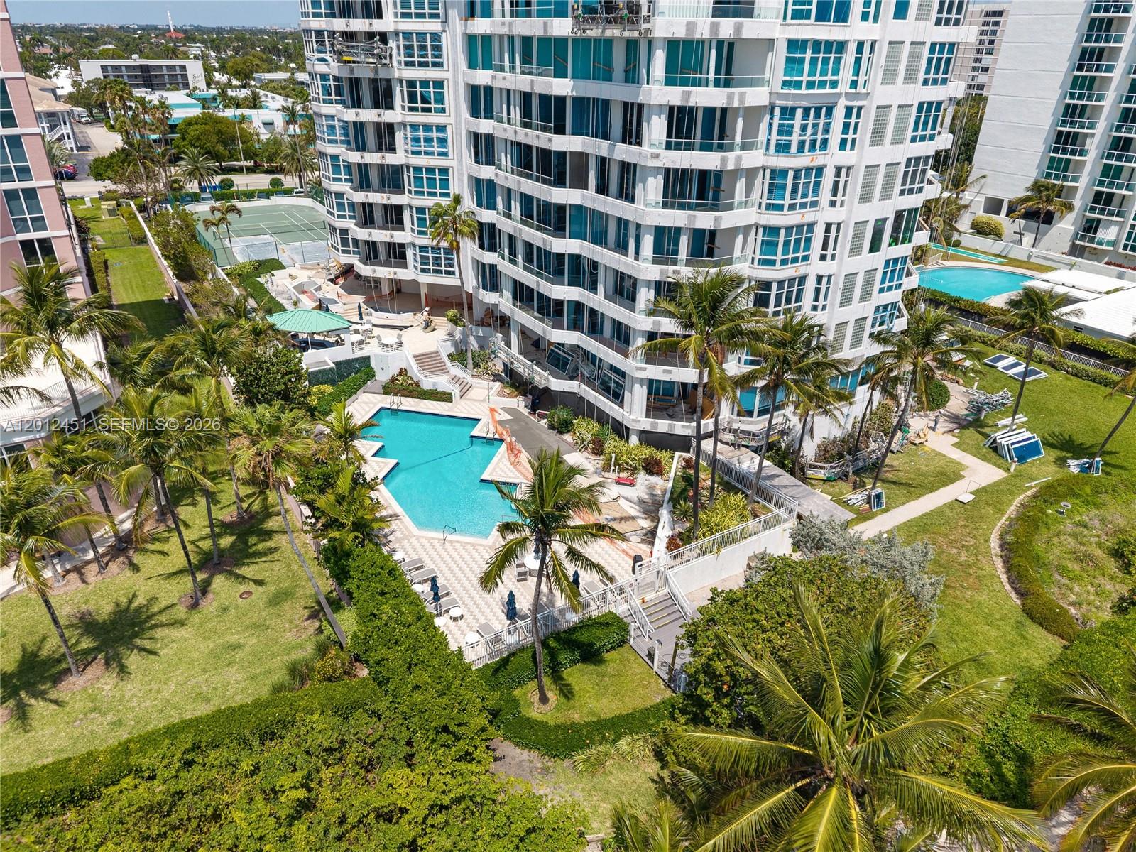 CORNICHE CONDO - Residential