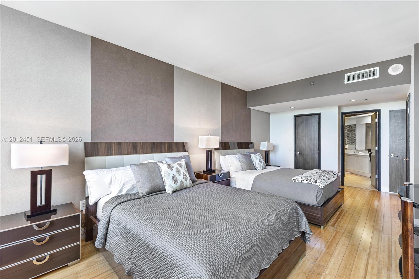 CORNICHE CONDO - Residential