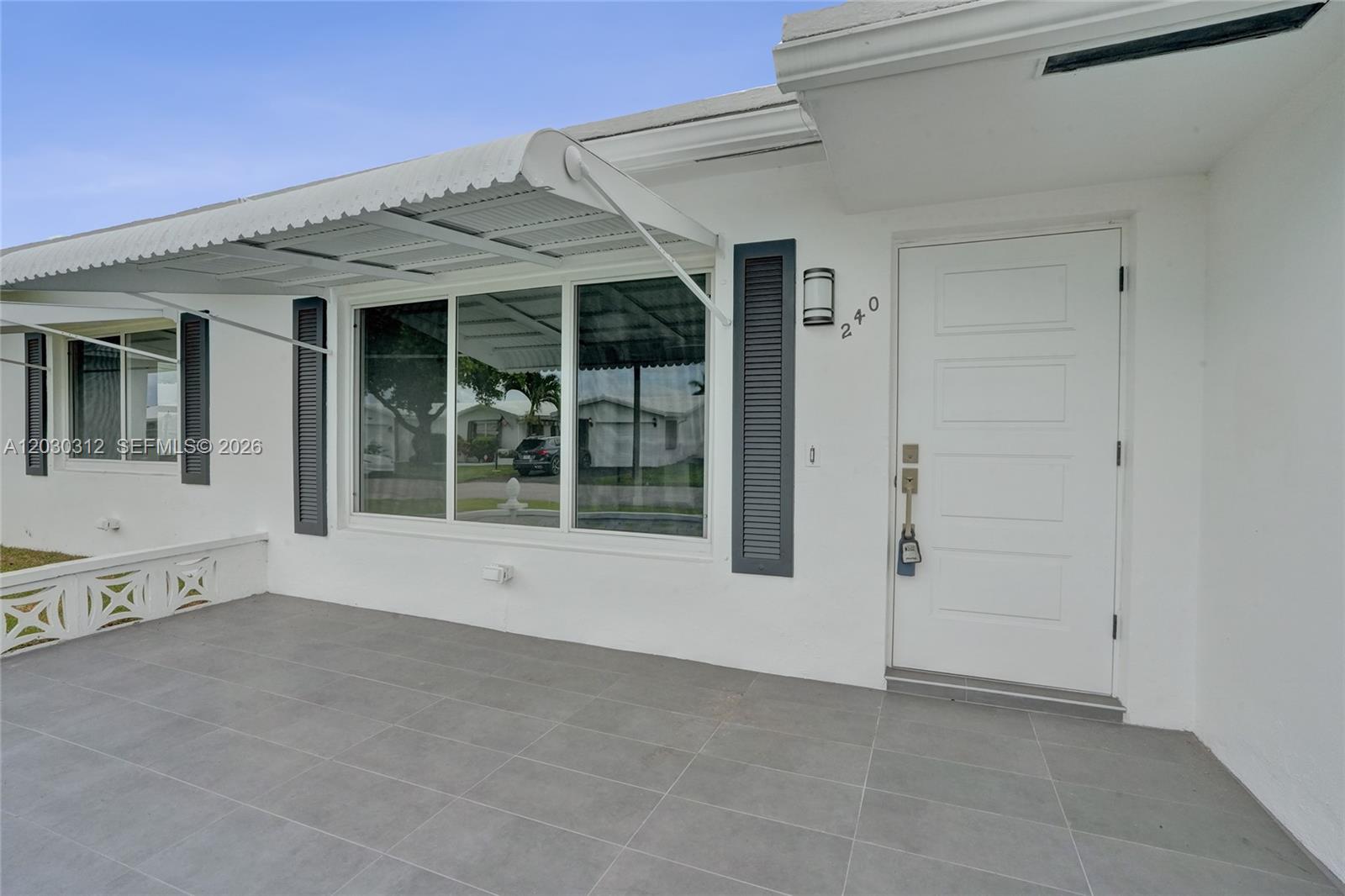 240 NW 25th Ct