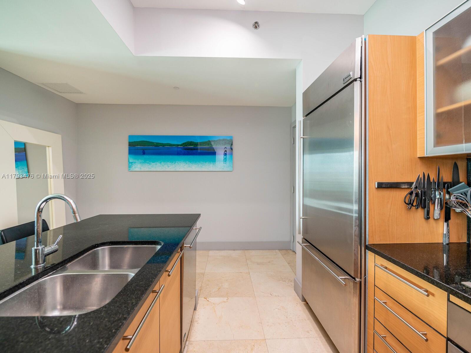 THE PLAZA 851 BRICKELL CO - Residential