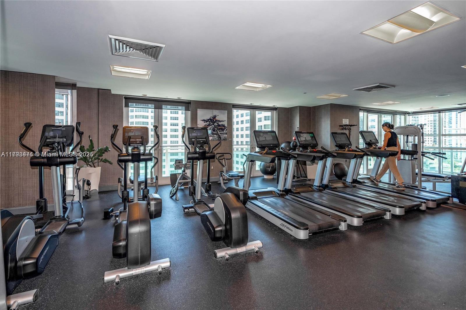 THE PLAZA 851 BRICKELL CO - Residential