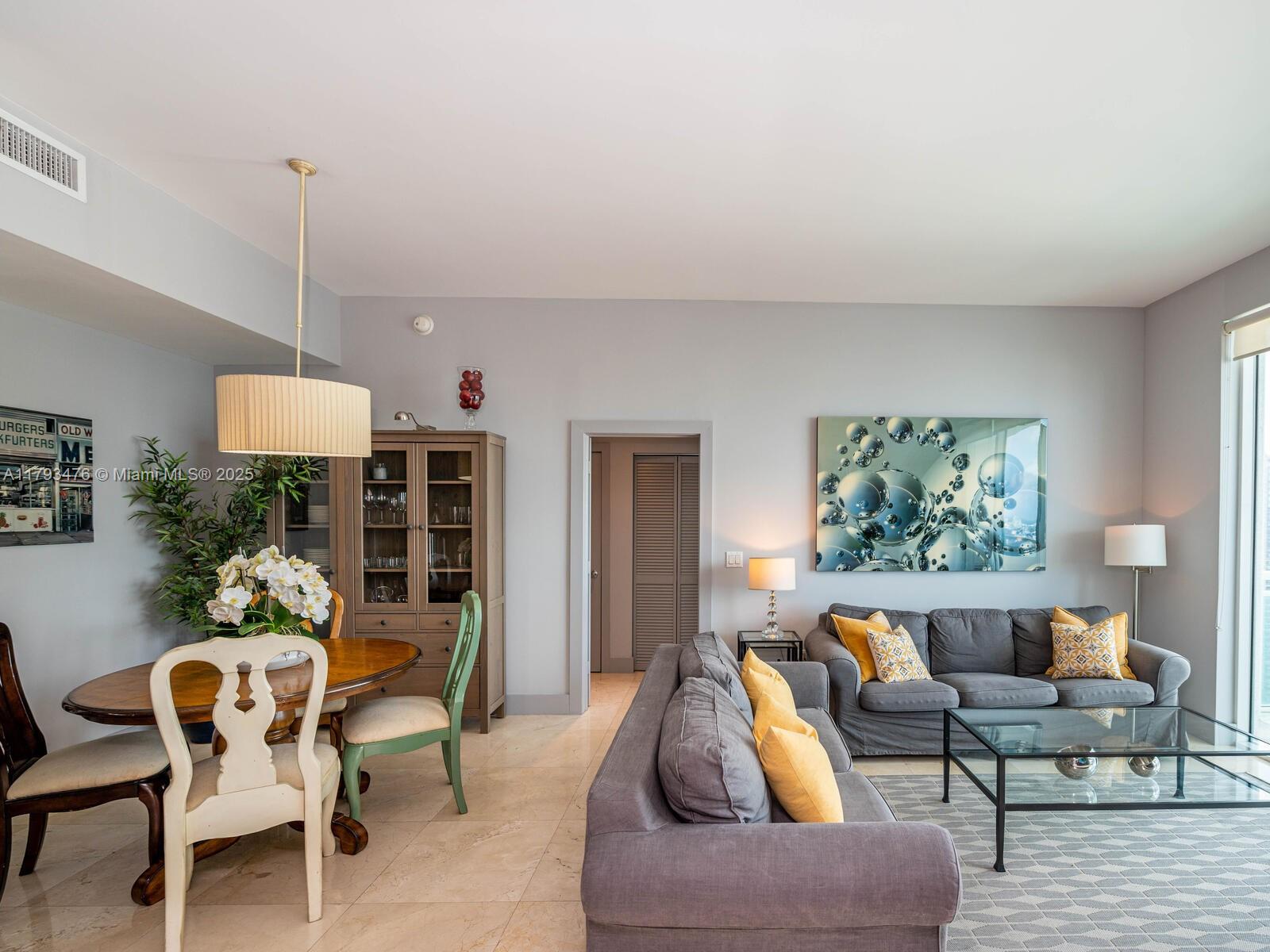 THE PLAZA 851 BRICKELL CO - Residential