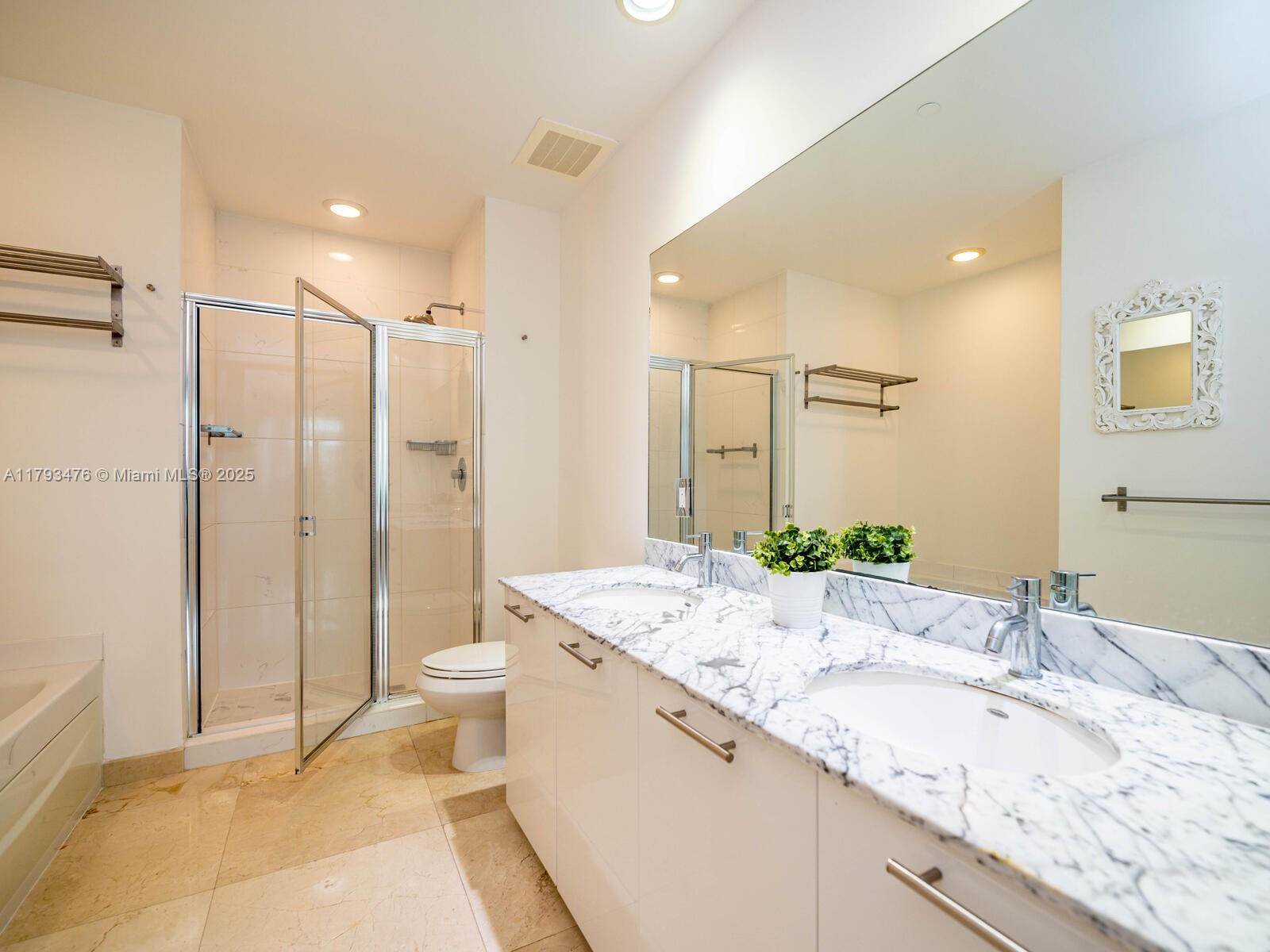 THE PLAZA 851 BRICKELL CO - Residential