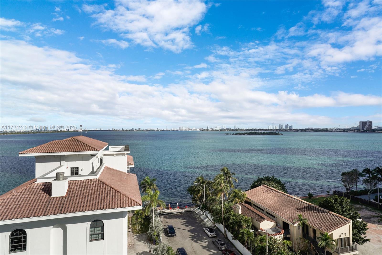 THE CRIMSON CONDO - Residential Lease