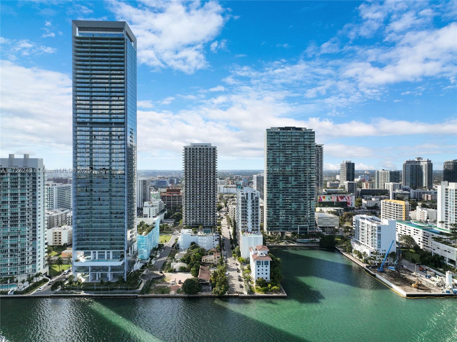 THE CRIMSON CONDO - Residential Lease