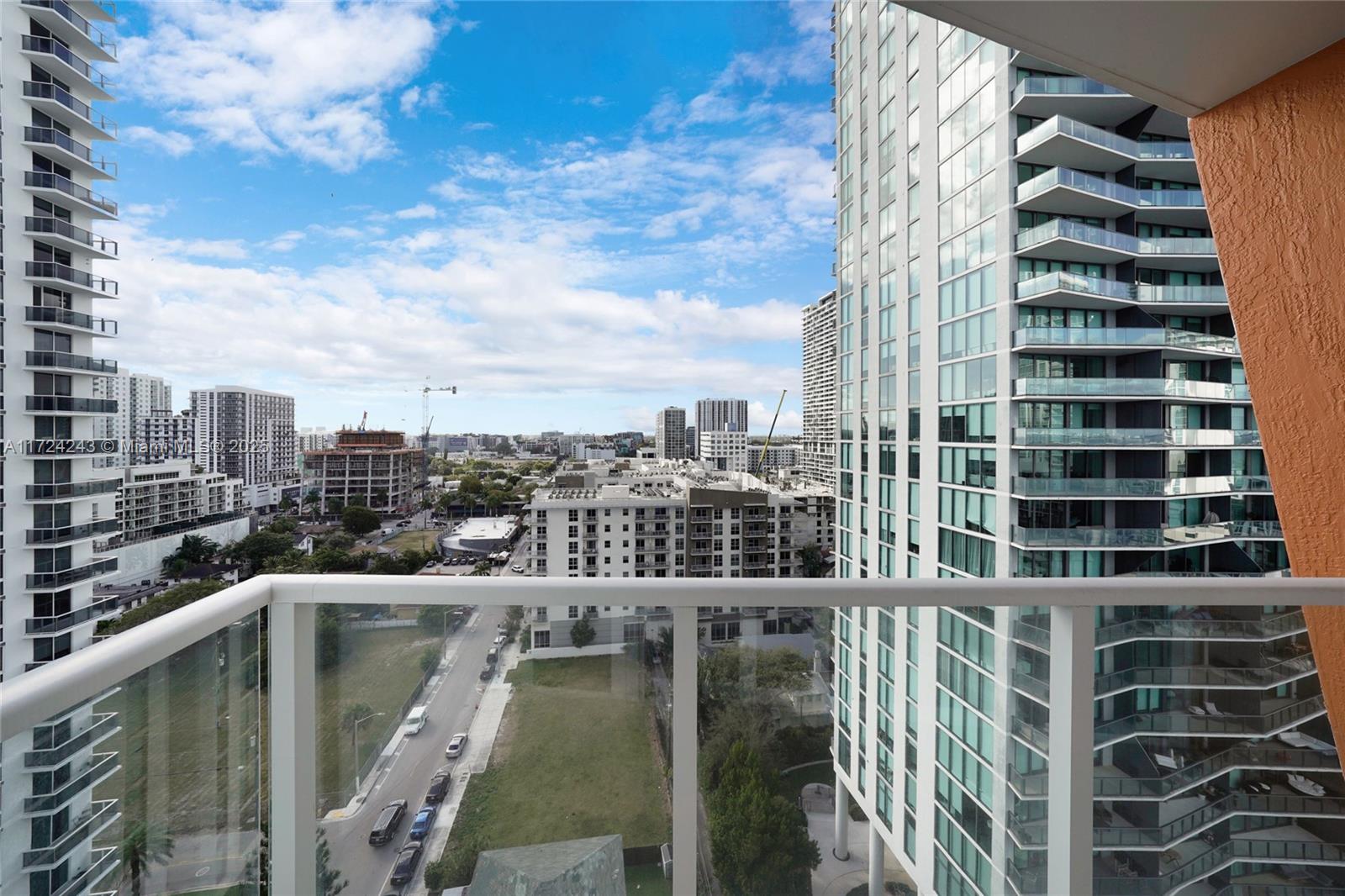 THE CRIMSON CONDO - Residential Lease