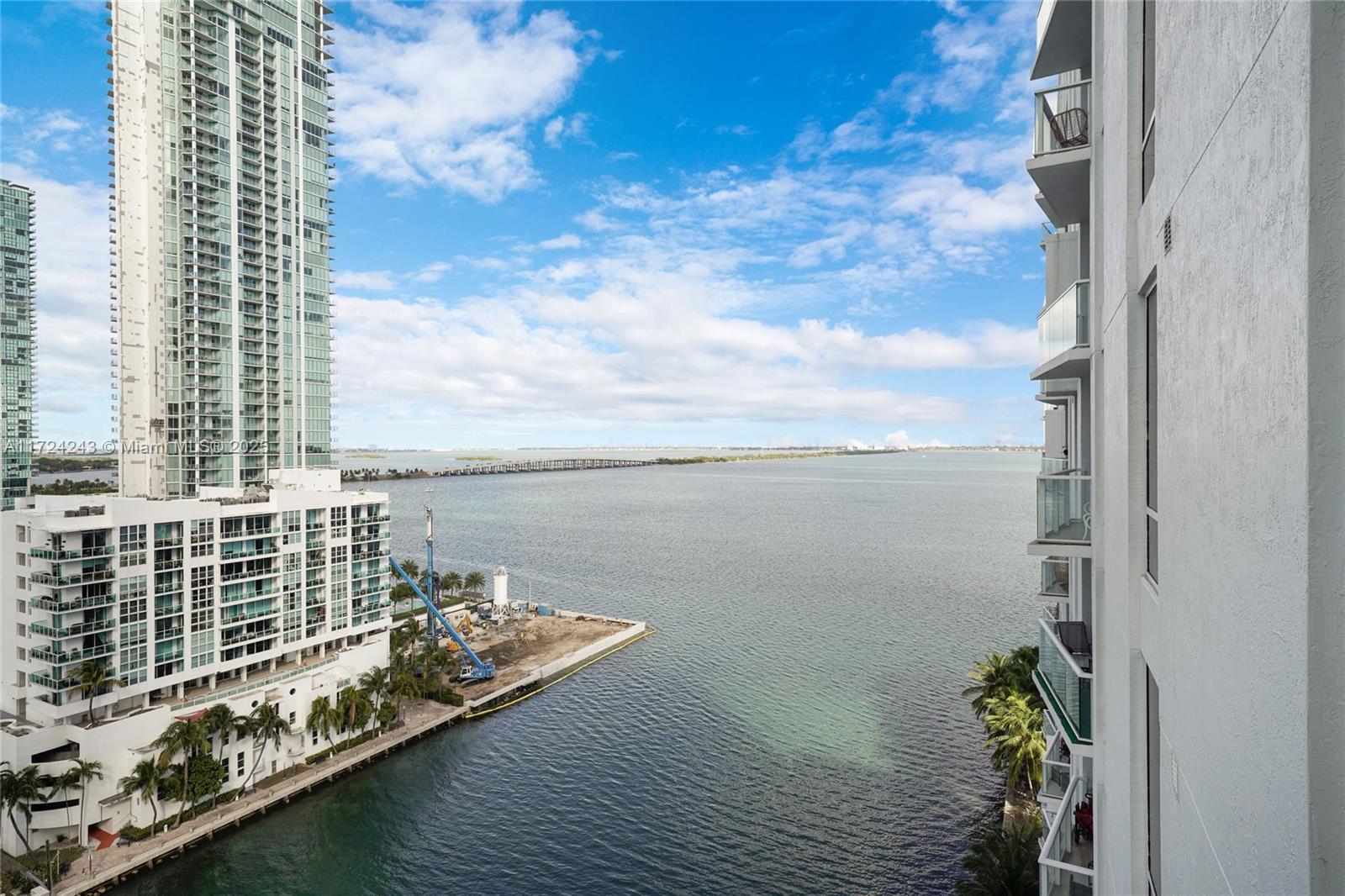 THE CRIMSON CONDO - Residential Lease