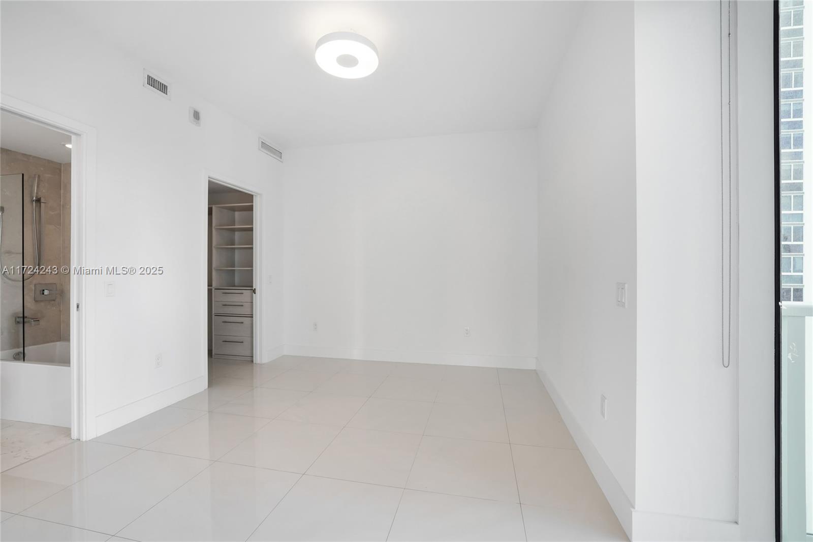 THE CRIMSON CONDO - Residential Lease