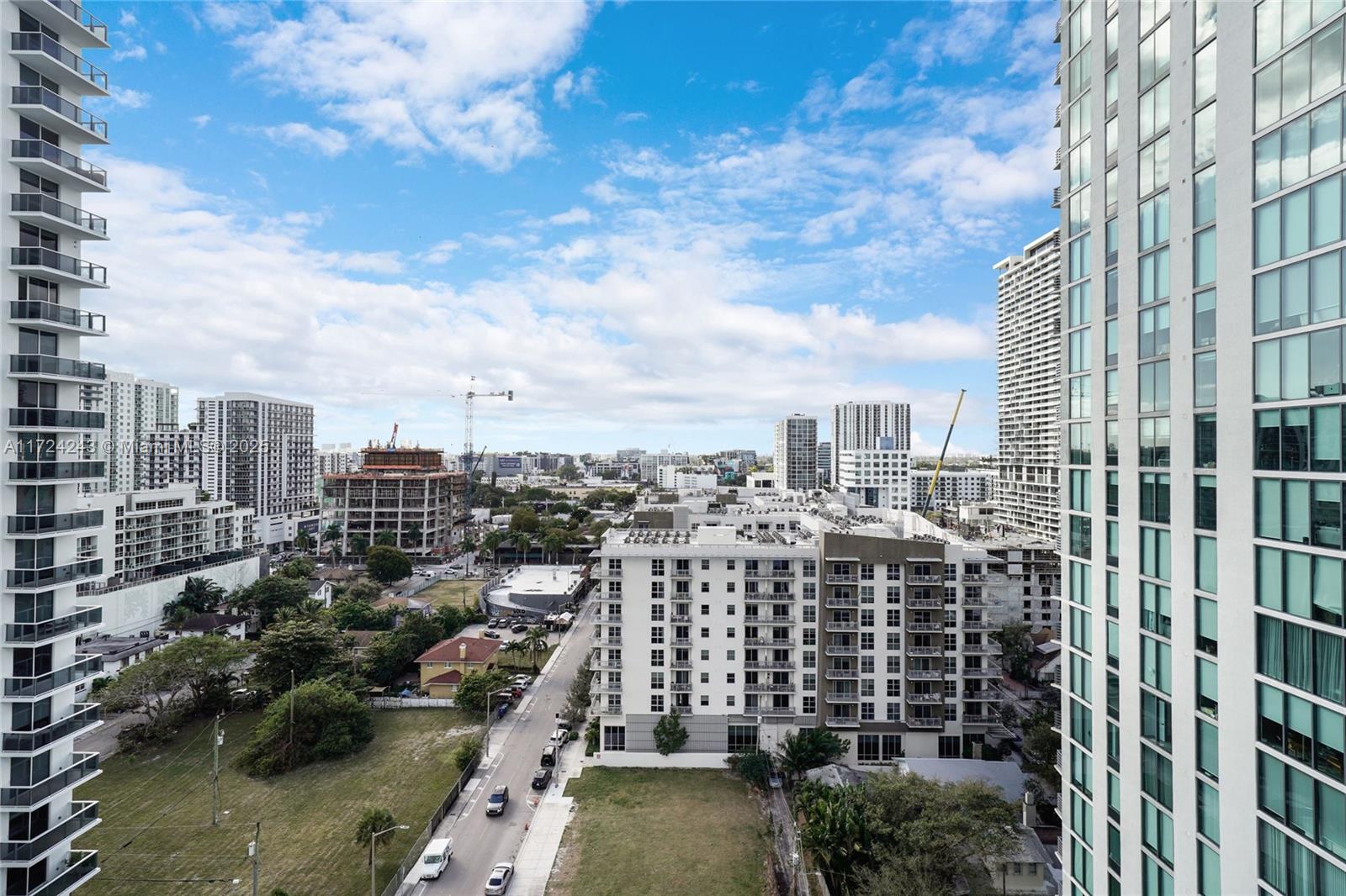 THE CRIMSON CONDO - Residential Lease