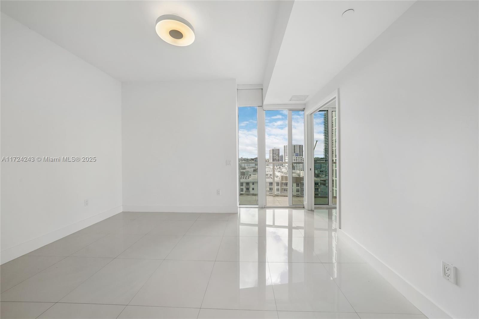 THE CRIMSON CONDO - Residential Lease