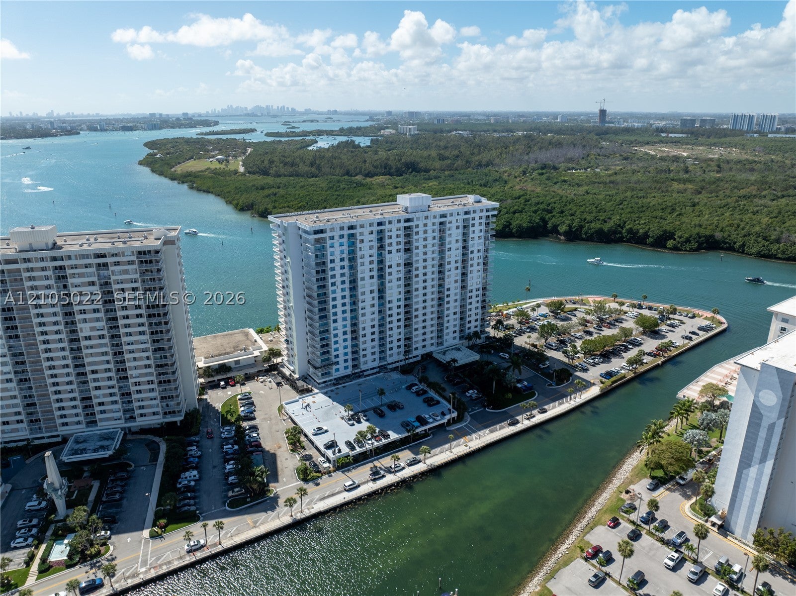 500 Bayview Dr 1520