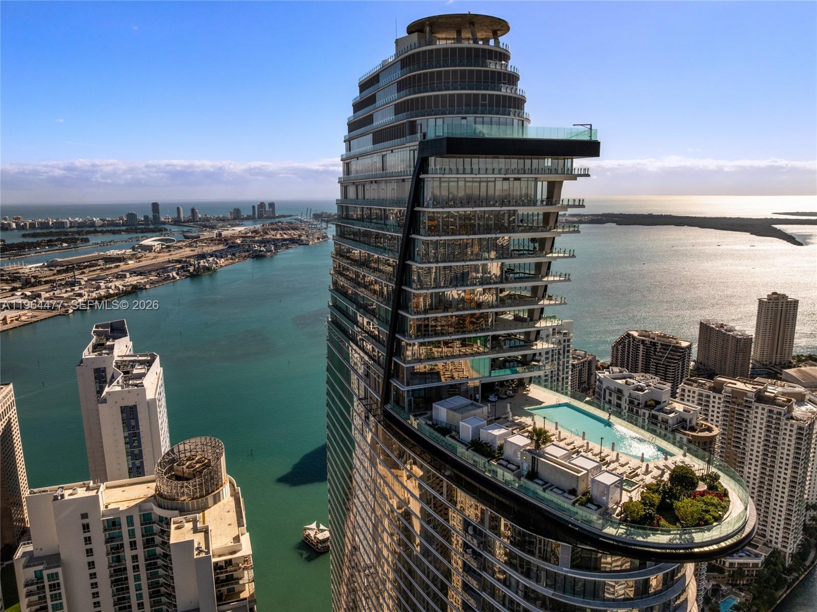 300 BISCAYNE BLVD WAY COND - Residential