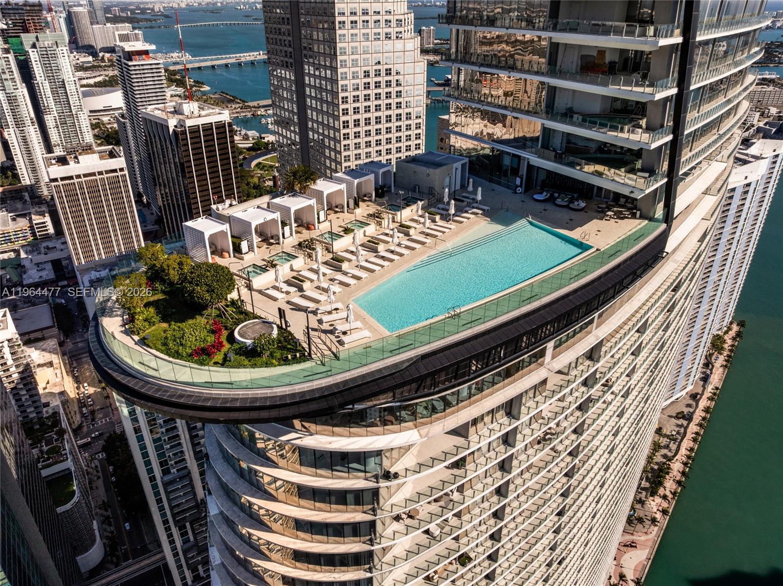 300 BISCAYNE BLVD WAY COND - Residential