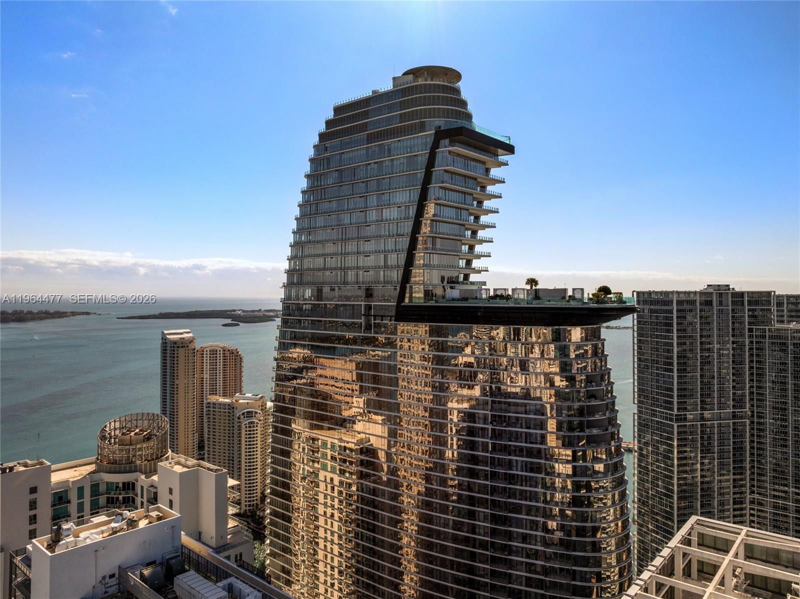 300 BISCAYNE BLVD WAY COND - Residential