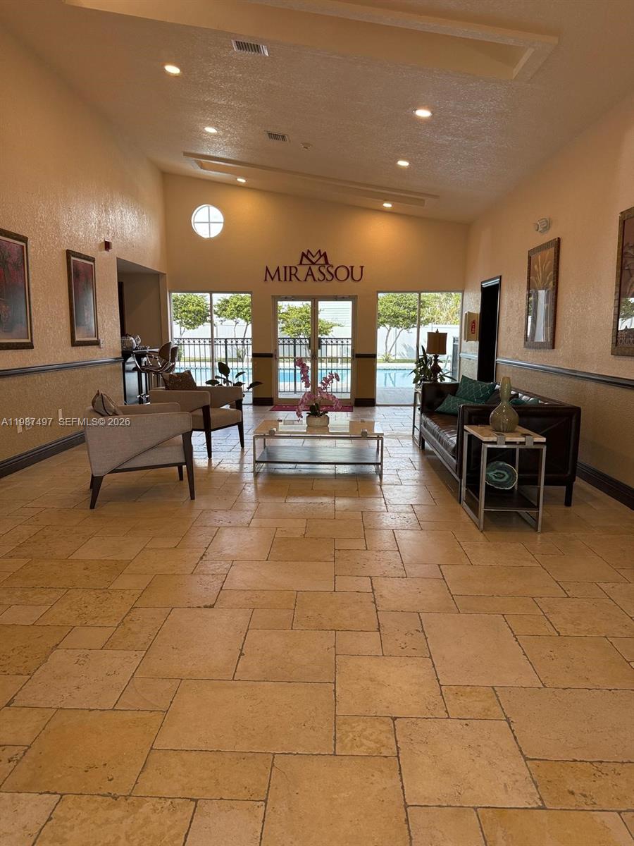 MIRASSOU CONDO - Residential