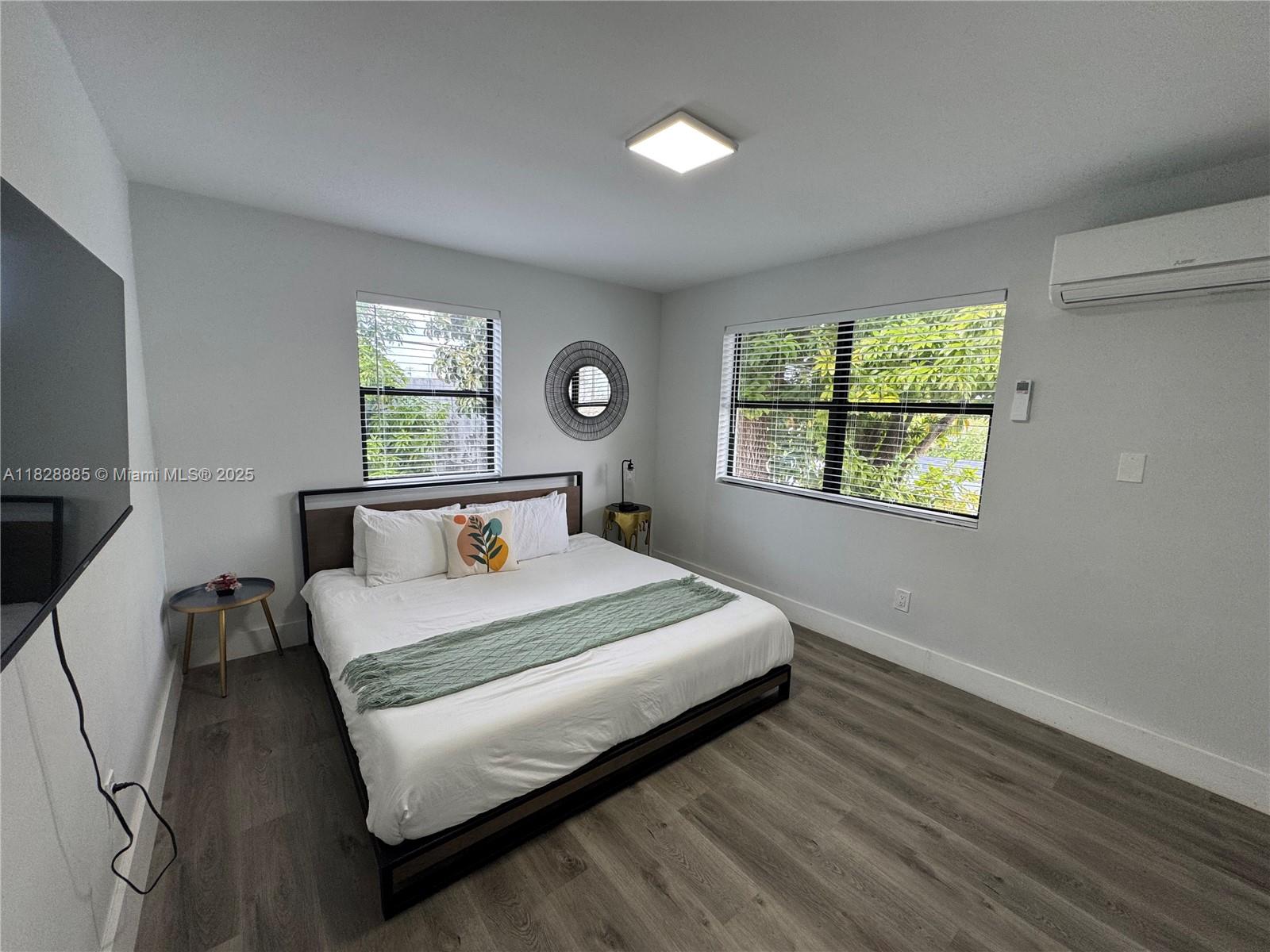 584 NW 30th St 4