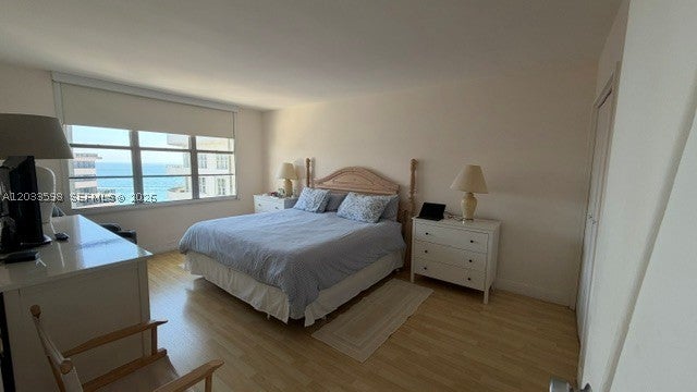 5161 Collins Ave 1702