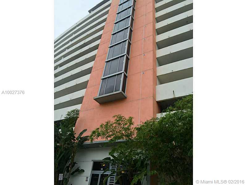 BEST PRICED 1/1 IN THE AREA. LIVE MINUTES FROM DOWNTOWN, BRICKELL AT A FRACTION OF THE PRICE. BLDG OFFERS SMALL GYM, FREE WIFI ON 14TH FLOOR, SWIMMING POOL 1 ASSIGNED PARKING. UNIT COMES WITH STAINLESS STEEL APPLIANCES, GRANITE COUNTERTOPS & WASHER DRYER INSIDE.