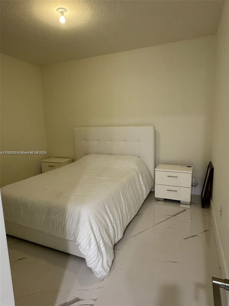 GRAND BAY SOUTH ESTATES - Residential Lease