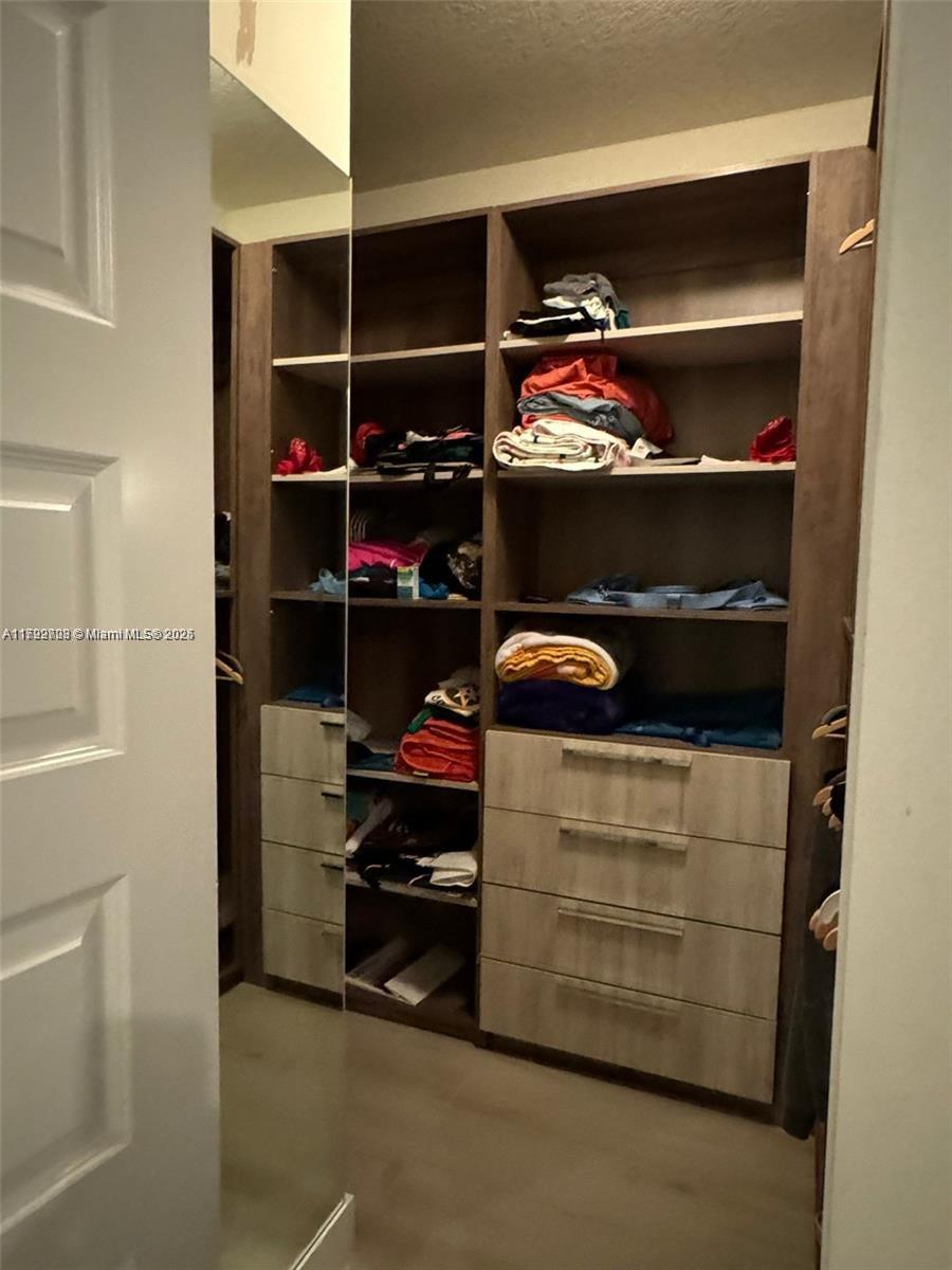 GRAND BAY SOUTH ESTATES - Residential Lease