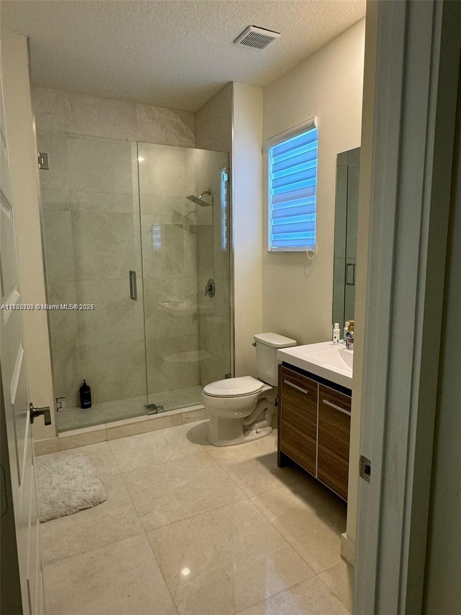 GRAND BAY SOUTH ESTATES - Residential Lease