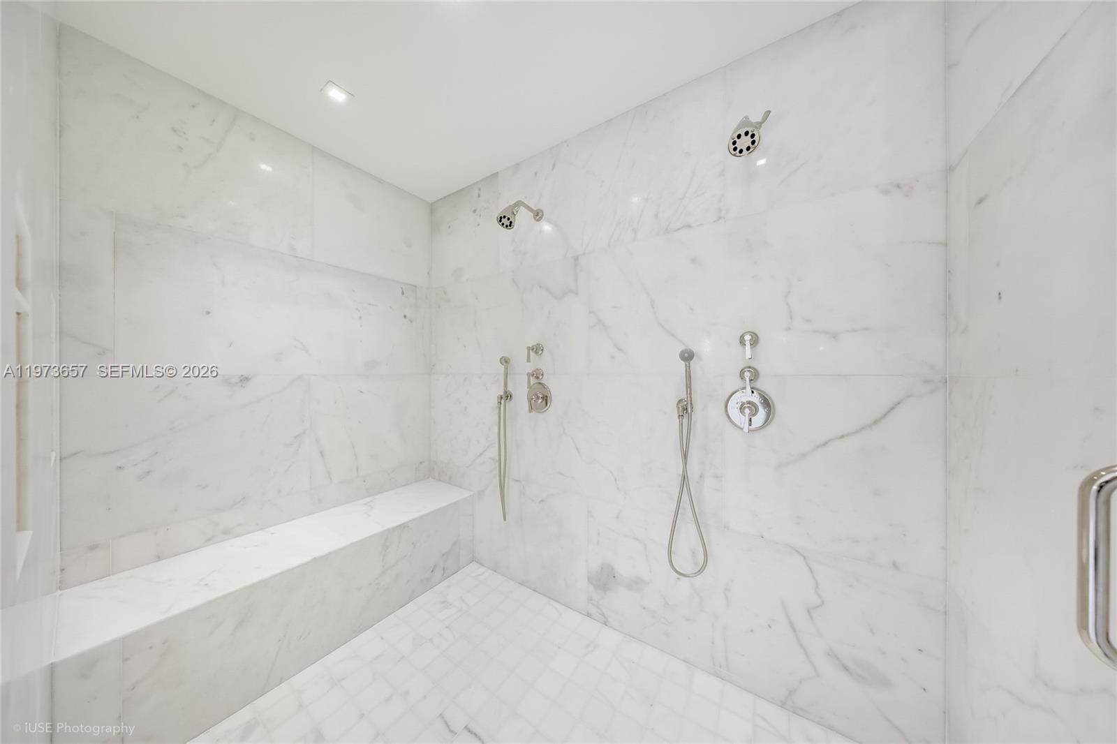 LA GORCE ISLAND - Residential