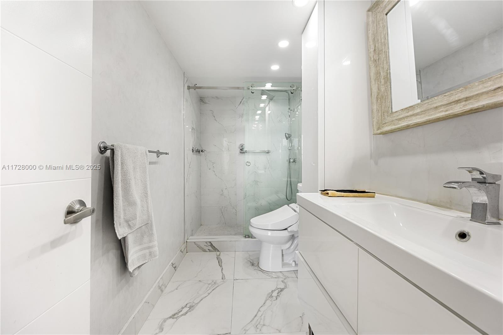 CAMBRIDGE TOWERS CONDO - Residential