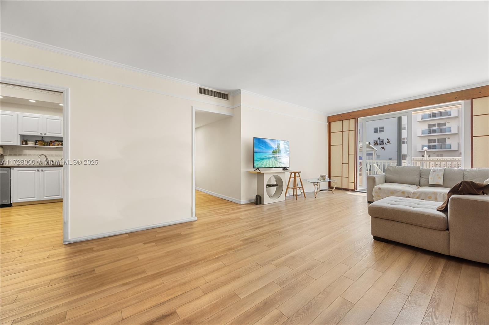 CAMBRIDGE TOWERS CONDO - Residential