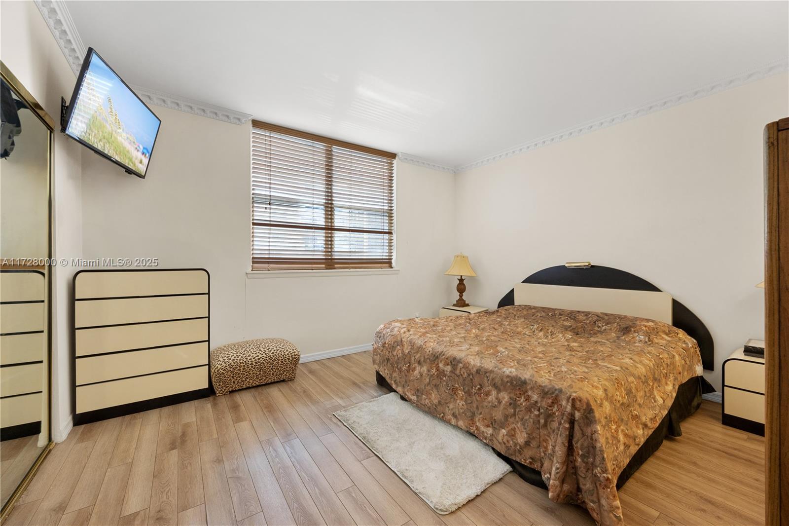 CAMBRIDGE TOWERS CONDO - Residential