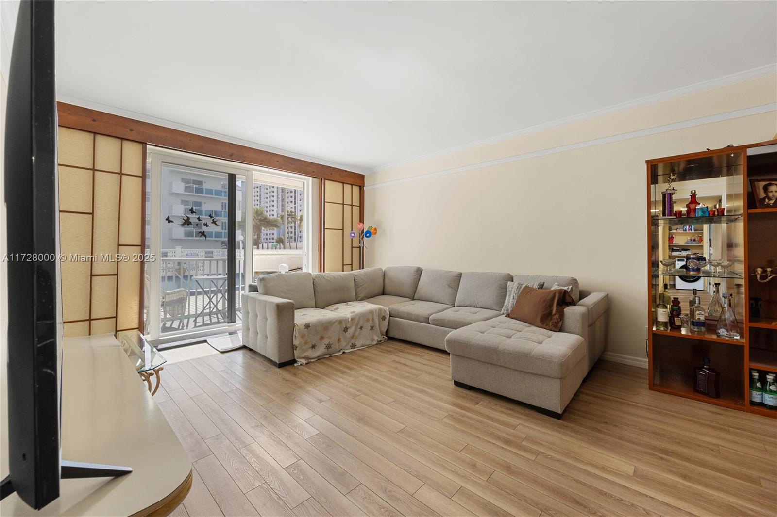 CAMBRIDGE TOWERS CONDO - Residential