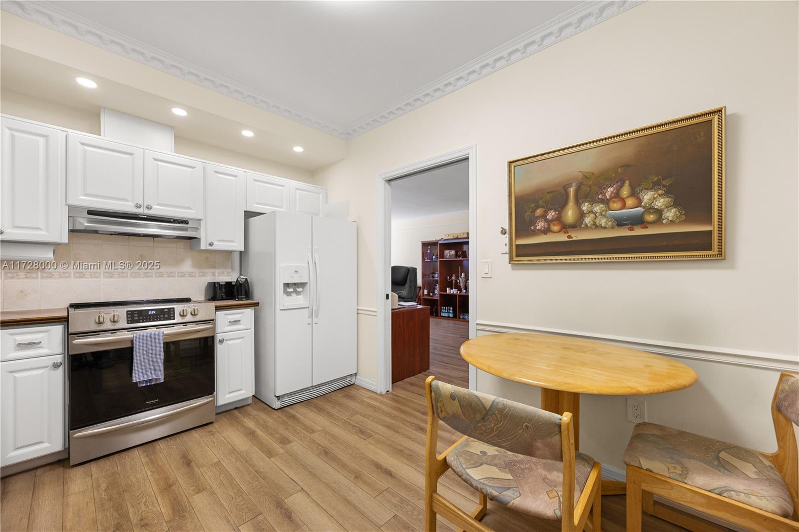 CAMBRIDGE TOWERS CONDO - Residential