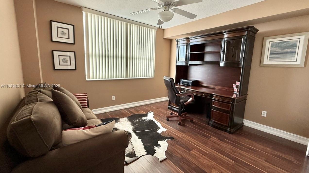 DA VINCI ON DOUGLAS CONDO - Residential