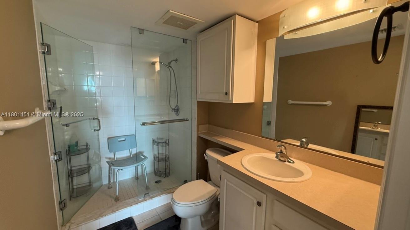 DA VINCI ON DOUGLAS CONDO - Residential