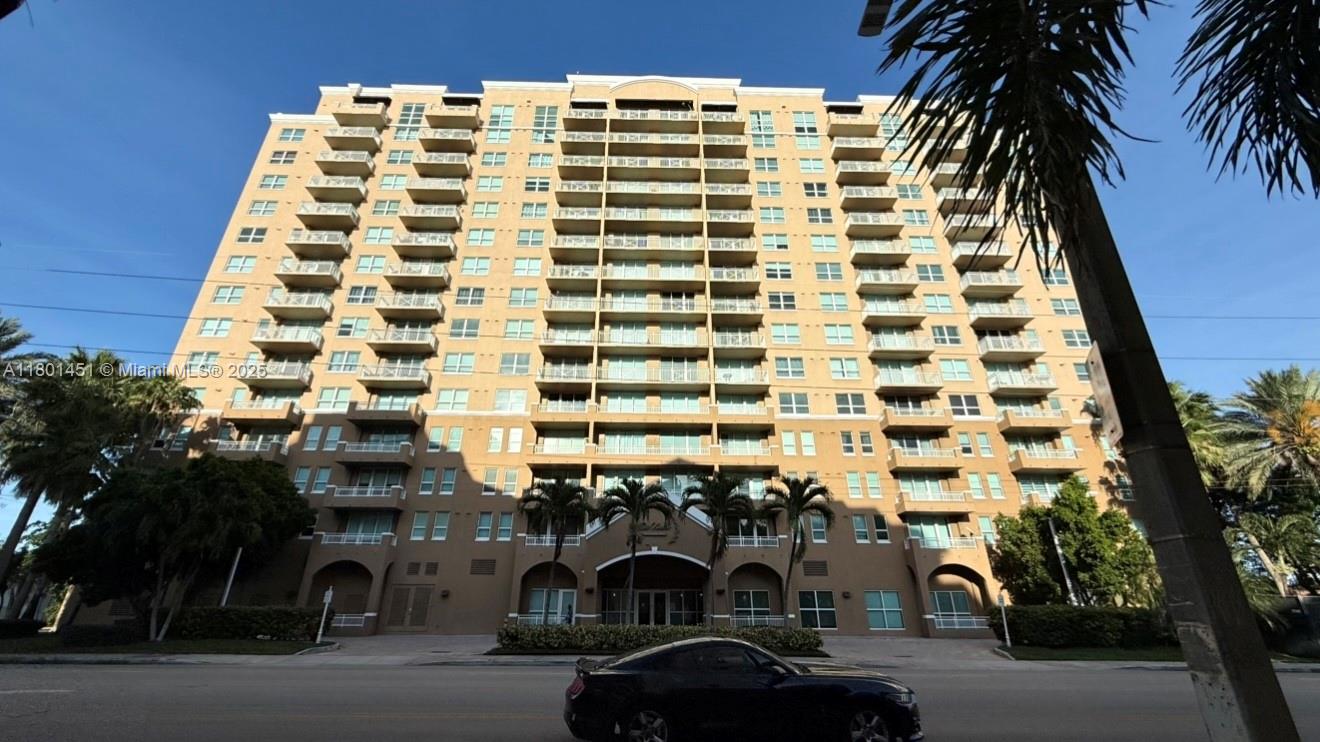 Property for Sale at 2665 Sw 37th Ave 1112, Miami, Broward County, Florida - Bedrooms: 2 
Bathrooms: 2  - $510,000