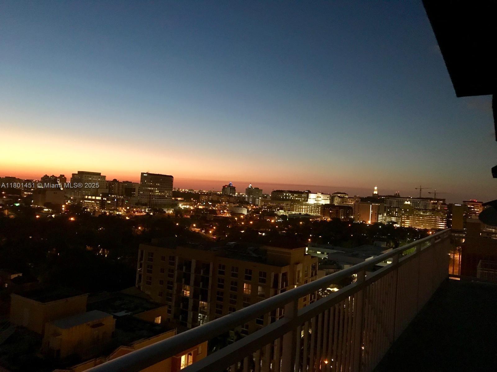 DA VINCI ON DOUGLAS CONDO - Residential