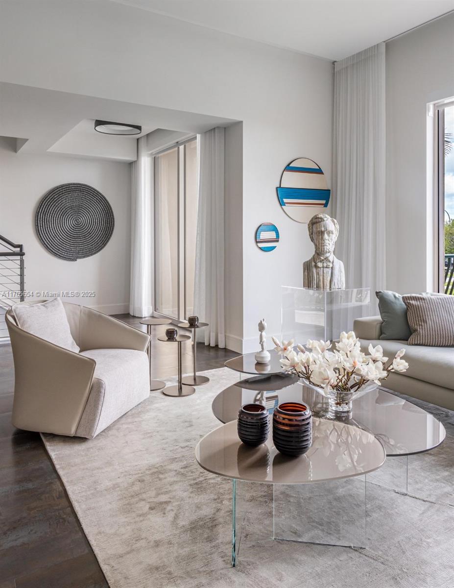 3501 N Ocean Dr V5