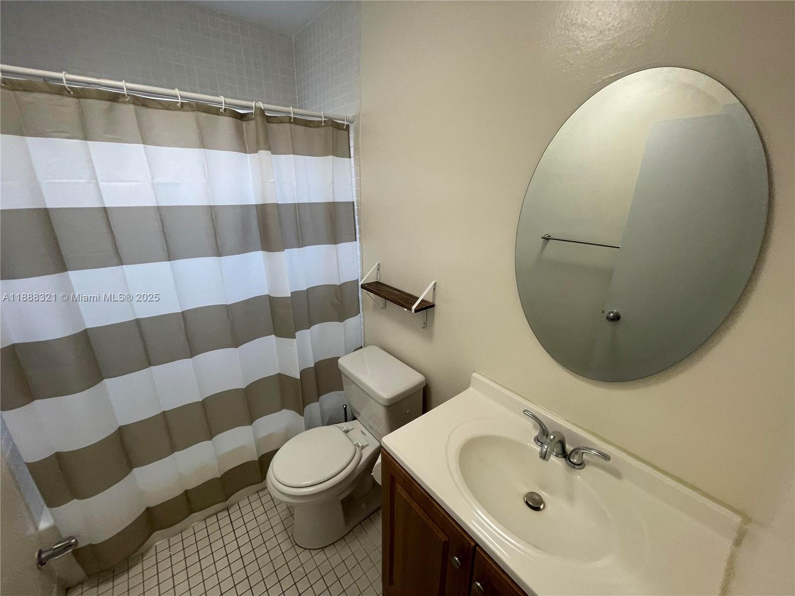 SEVENTEENTH GREEN CONDO - Residential
