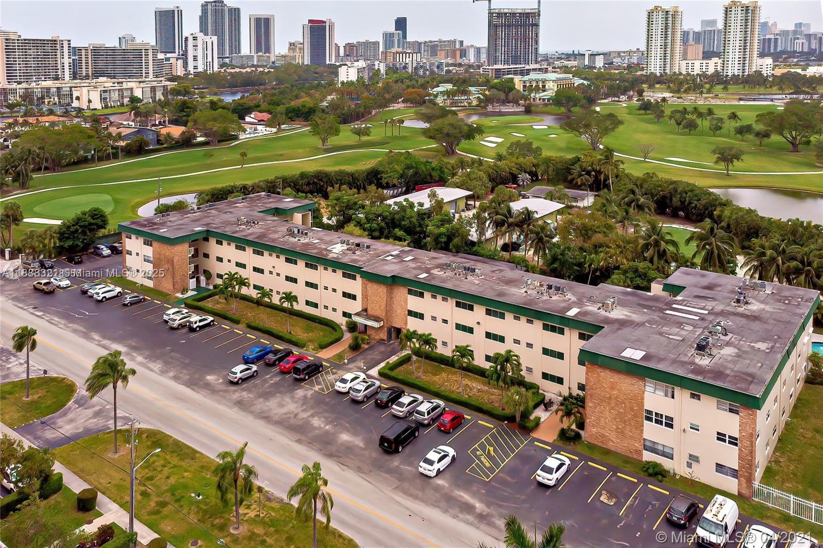 SEVENTEENTH GREEN CONDO - Residential